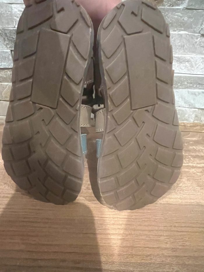 Chaussures enfant t.27 neuves - photo numéro 5