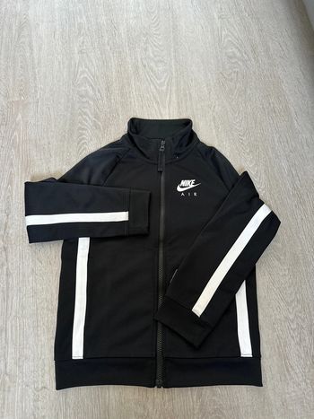 Veste jogging Nike 8-9 ans
