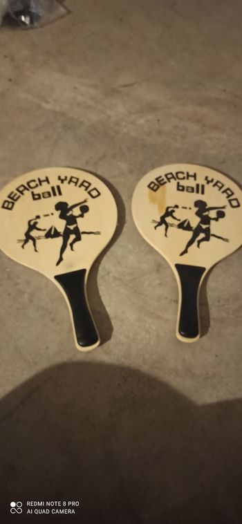 2 raquettes de plage