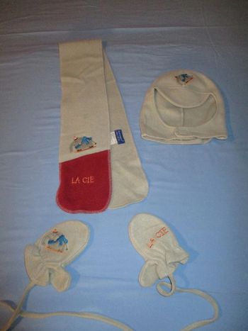 ensemble écharpe moufles cagoule la compagnie des petits garçons