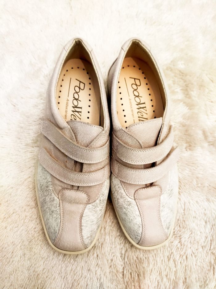 Très jolie paire de chaussures à scratch de la marque podowell taille 38 neuve - photo numéro 5