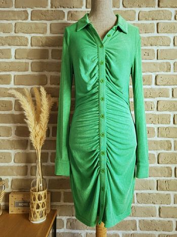Superbe robe froncée vert lumineux - Pimkie - Comme neuve