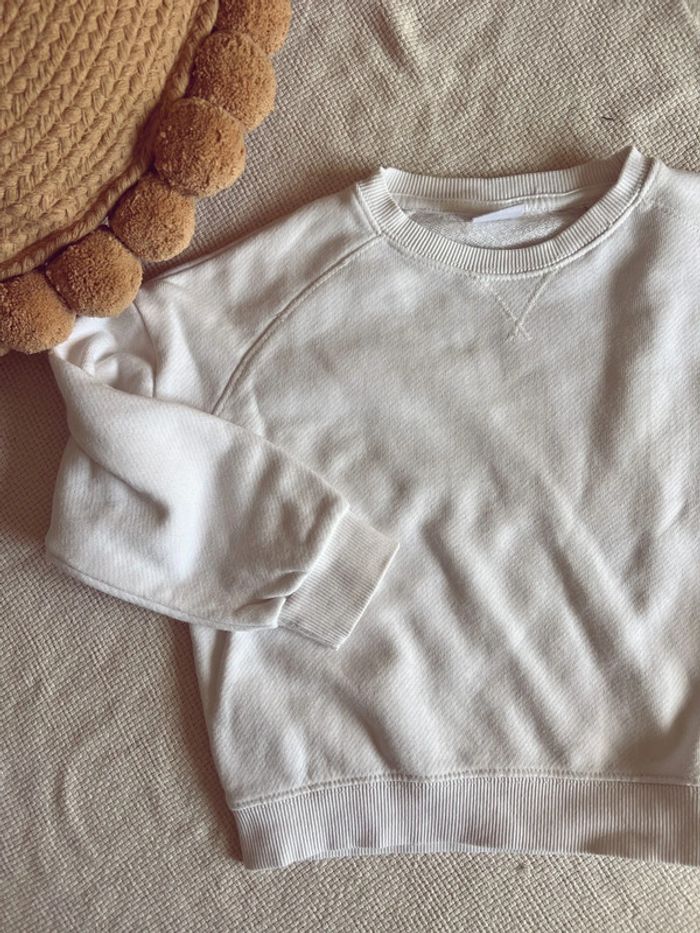 Sweat-shirt Zara blanc loose 104 - photo numéro 2