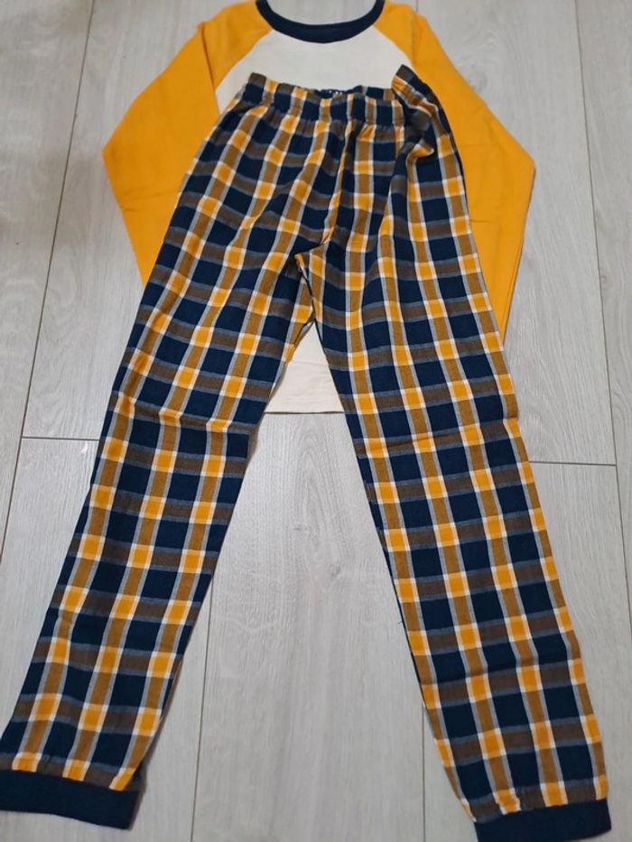 Pyjama mi saison 11A - photo numéro 4
