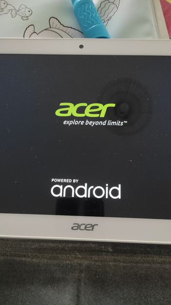 Tablette Acer blanche
