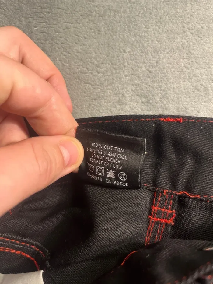 Short/Jort Stussy Black Embroidered Red Big Logo Back – Taille S - photo numéro 8