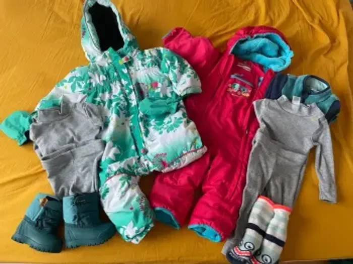 Lot combinaison ski bebe fille 18 mois