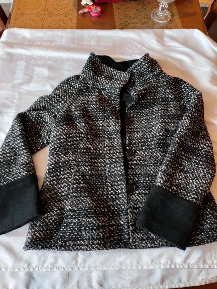 Veste Zara épaisse t38 noir et blanche - photo numéro 4