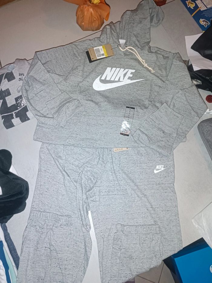 Ensemble de survêtement Nike taille S - photo numéro 2