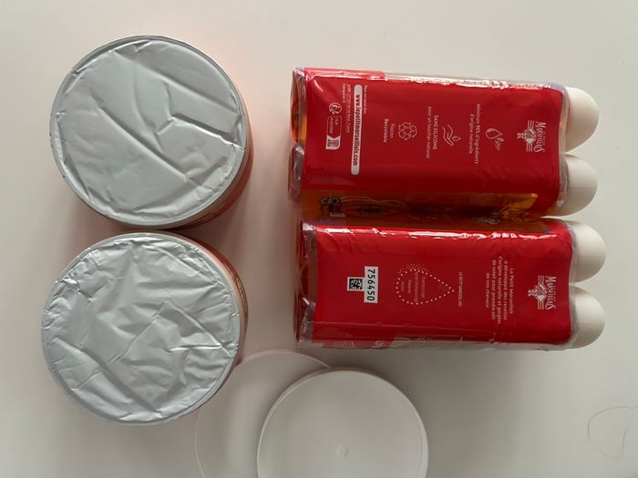 Lot de 4 shampoings + 2 masques Le petit marseillais Neuf - photo numéro 2