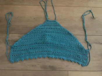Haut crochet fait main taille 8 10 environ