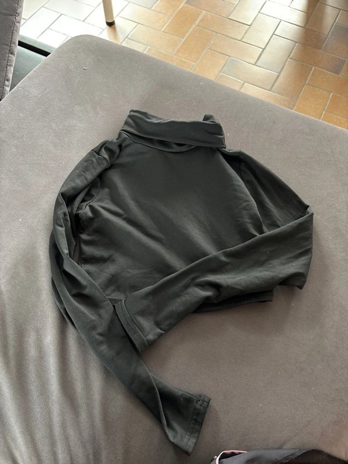 crop top col roulé