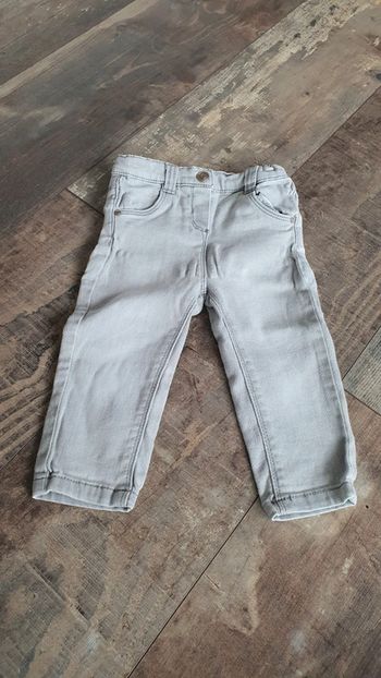 Pantalon tao 18 mois en très bon état