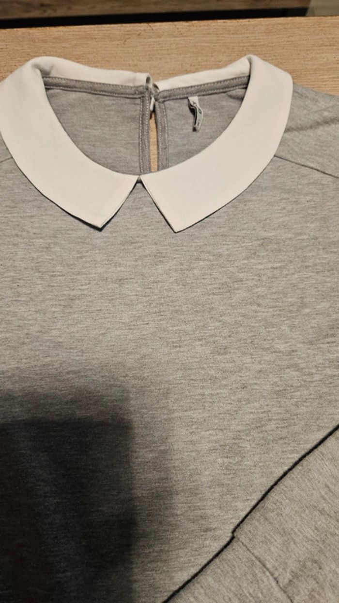 Pull gris clair à manches longues avec chemise blanche en dessous, Only, taille S - photo numéro 7