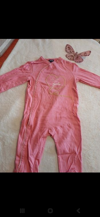 Pyjama bébé taille 9 mois