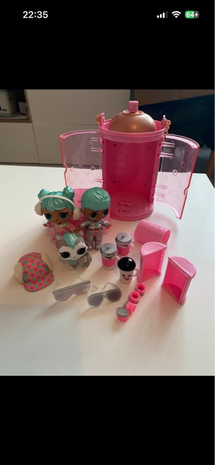 Lot L.O.L. Surprise Winter Disco Chalet Dolls