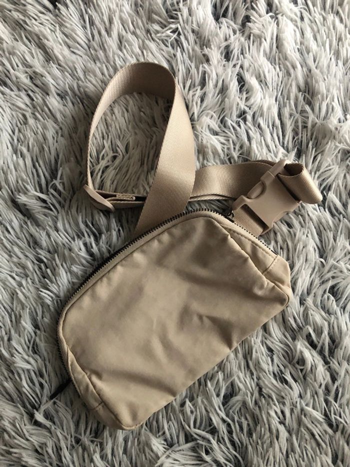 Petite banane 18x12 - photo numéro 2