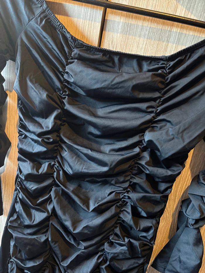 Robe noir courte et moulante Shein - photo numéro 2