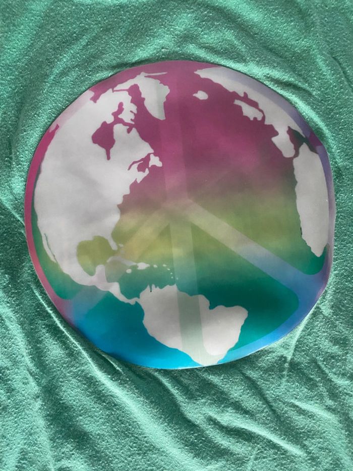 T-shirt vert gap fille 8 ans terre planète paix symbole holographique - photo numéro 3