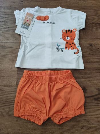 Ensemble fille chicco neuf