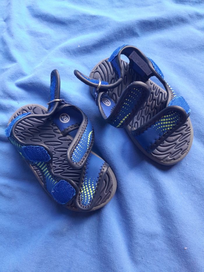 Chaussure ouverte taille 20 - photo numéro 4