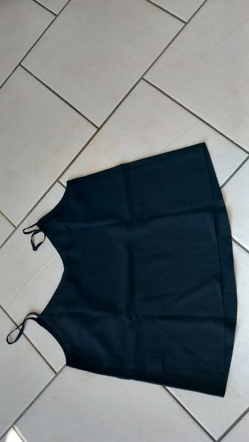 Tunique noire à bretelles kiabi 38/40