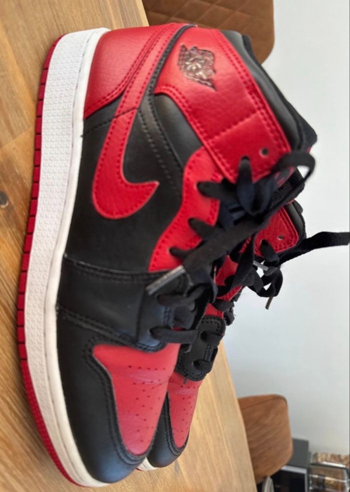 Jordan one mid black and red T39 - photo numéro 2