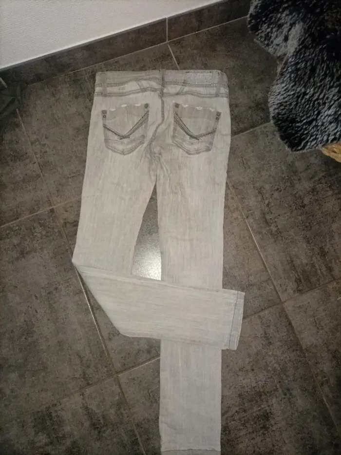 J'eans skinny délavé - photo numéro 4