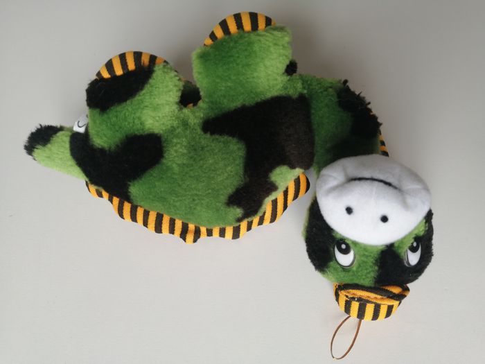 dinosaure en peluche - photo numéro 2
