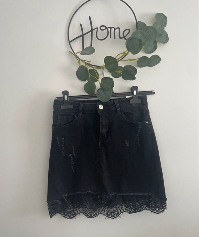 🌸Jupe noir en jeans daysie taille 38 38cm