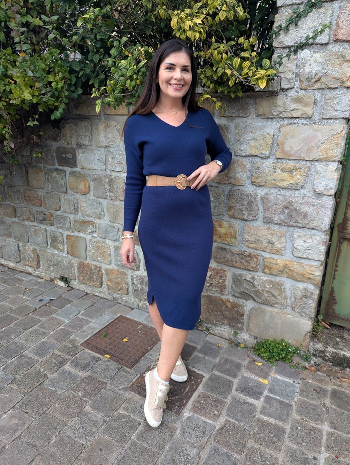 Robe pull Lyon bleu marine col en V
Taille unique