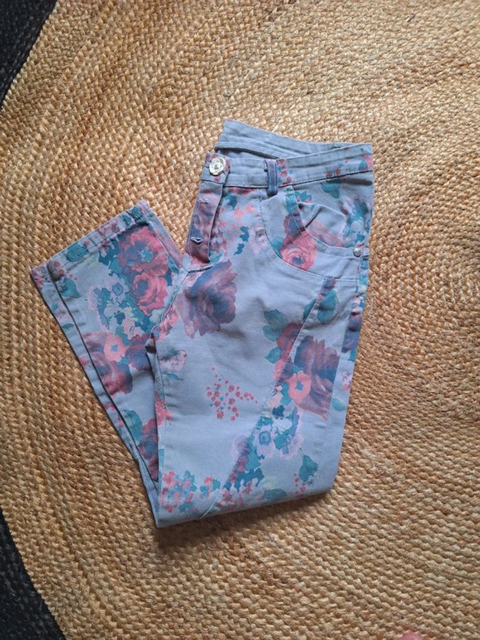 Joli pantalon fleuri - photo numéro 5