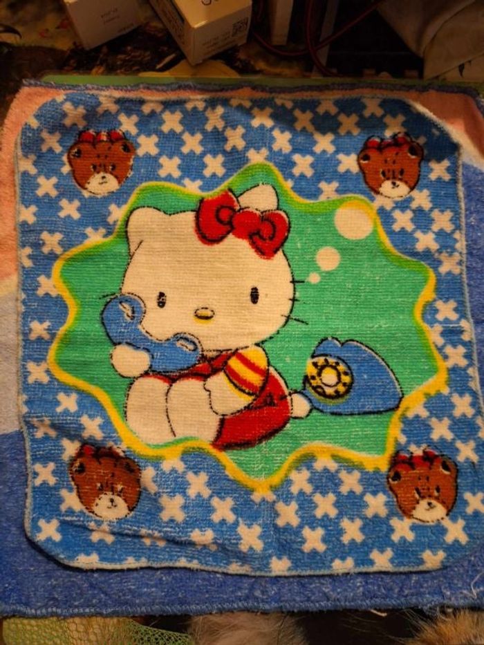serviette de table hello kitty