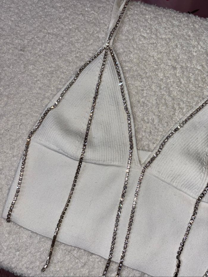 Crop top blanc à strass - photo numéro 4