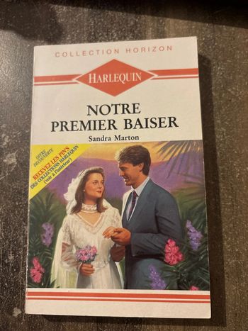 Livre de poche " notre premier baiser"