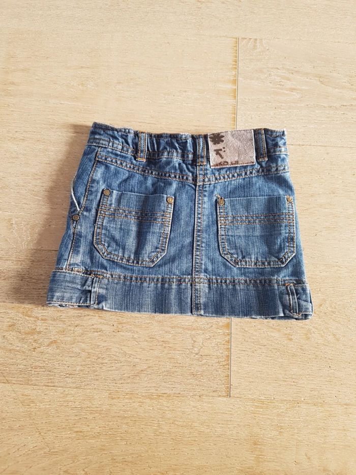 Jupe fille en 4 ans - photo numéro 2