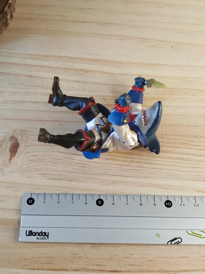 PAPO homme Mutant requin Figurine personnage imaginaire - photo numéro 5