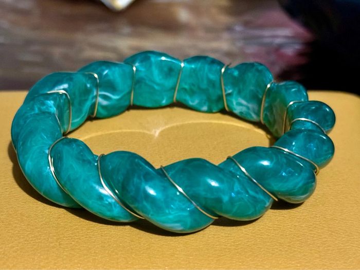 Jonc mile Mila torsades tressé résine verte reflets fils or acier inoxydable or taille M - photo numéro 3