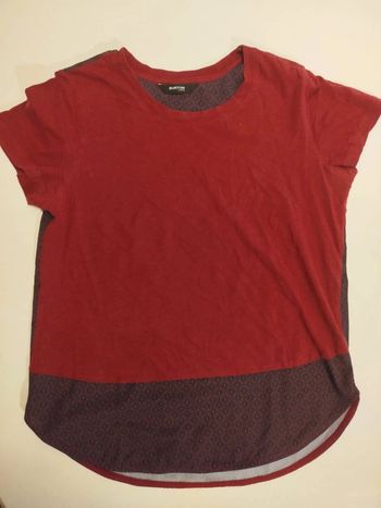 T-shirt femme Burton bordeaux imprimé chic – Taille S/M – Petit défaut discret