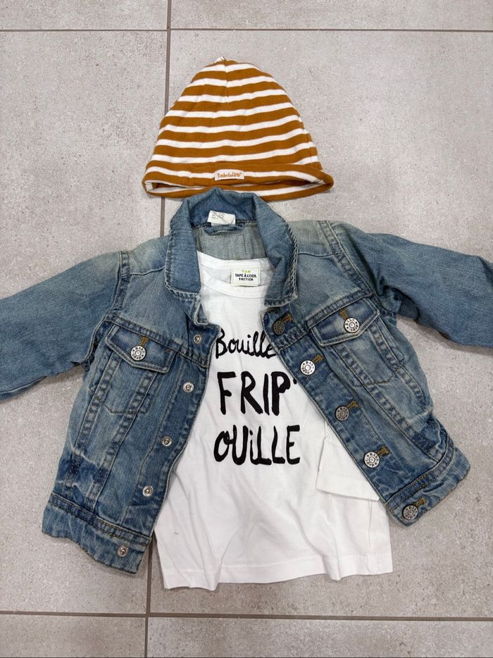 Veste en jean avec bonnet Timberland et t-shirt manche longue bébé taille 9 mois
