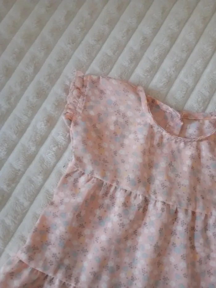 Robe fluide neuf 9mois 🌸👧 - photo numéro 2