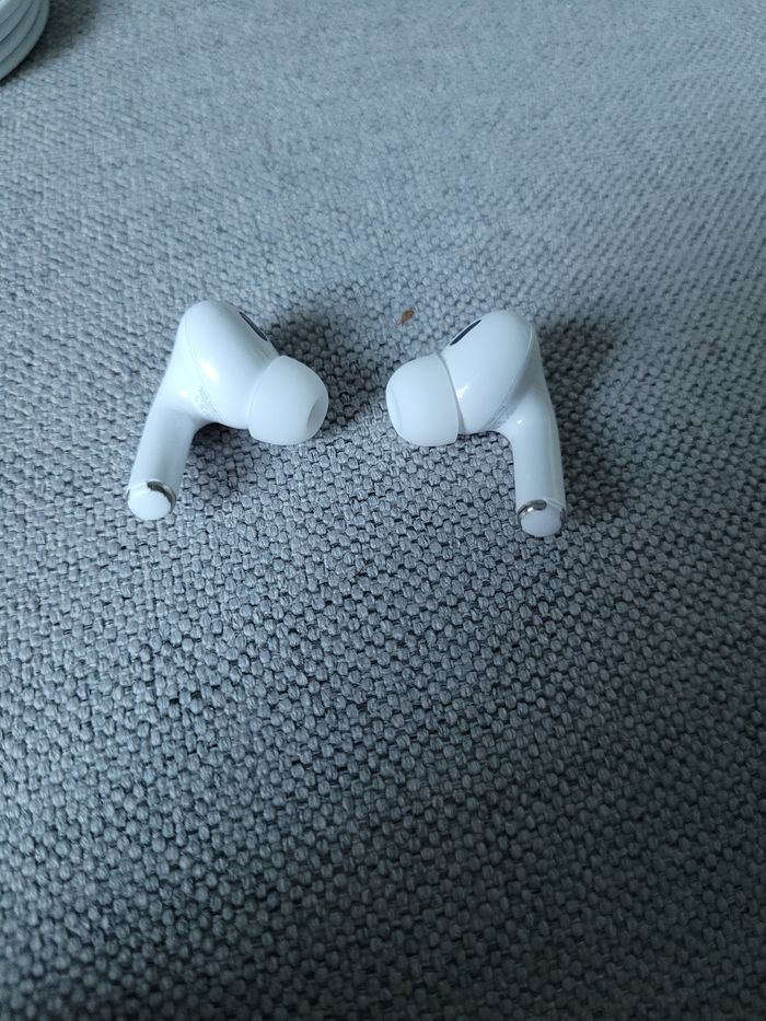 Apple Airpods pro 2eme génération - photo numéro 4