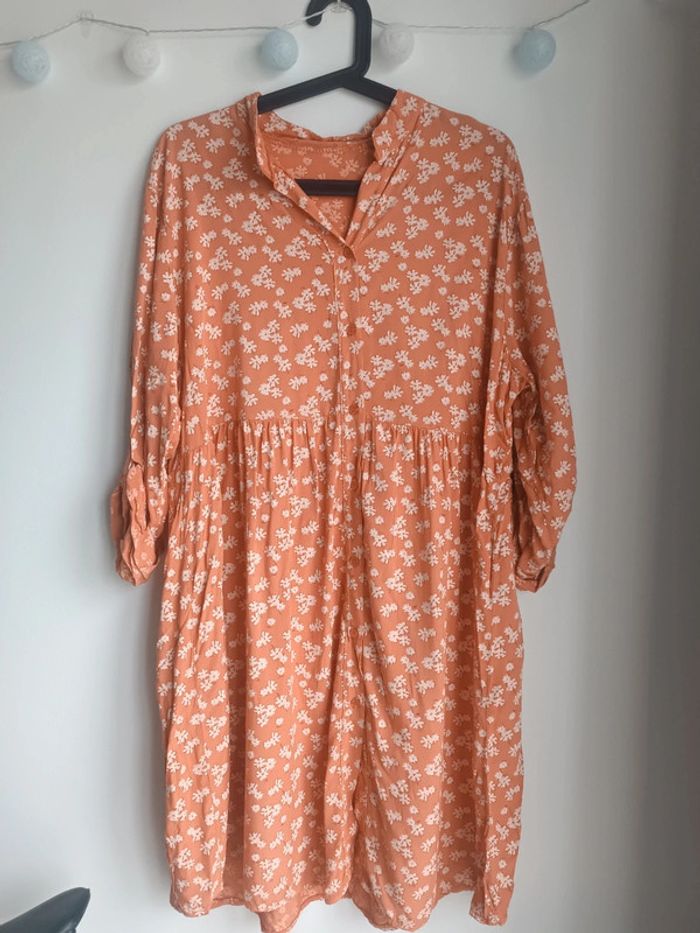 Robe chemisier fleurie saumon corail Taille Unique Camillia Neuf avec étiquette - photo numéro 2