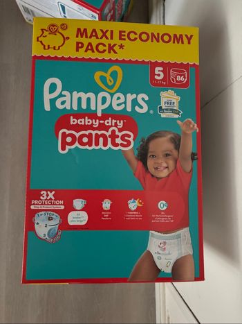 Couches Pampers baby-dry pants taille 5 86 couches
