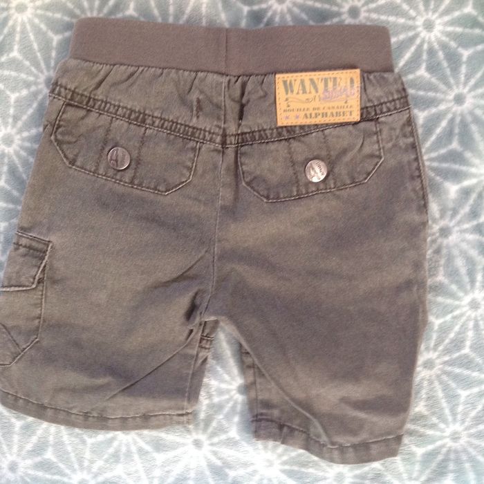 Short Alphabet vert - 9 mois - photo numéro 3