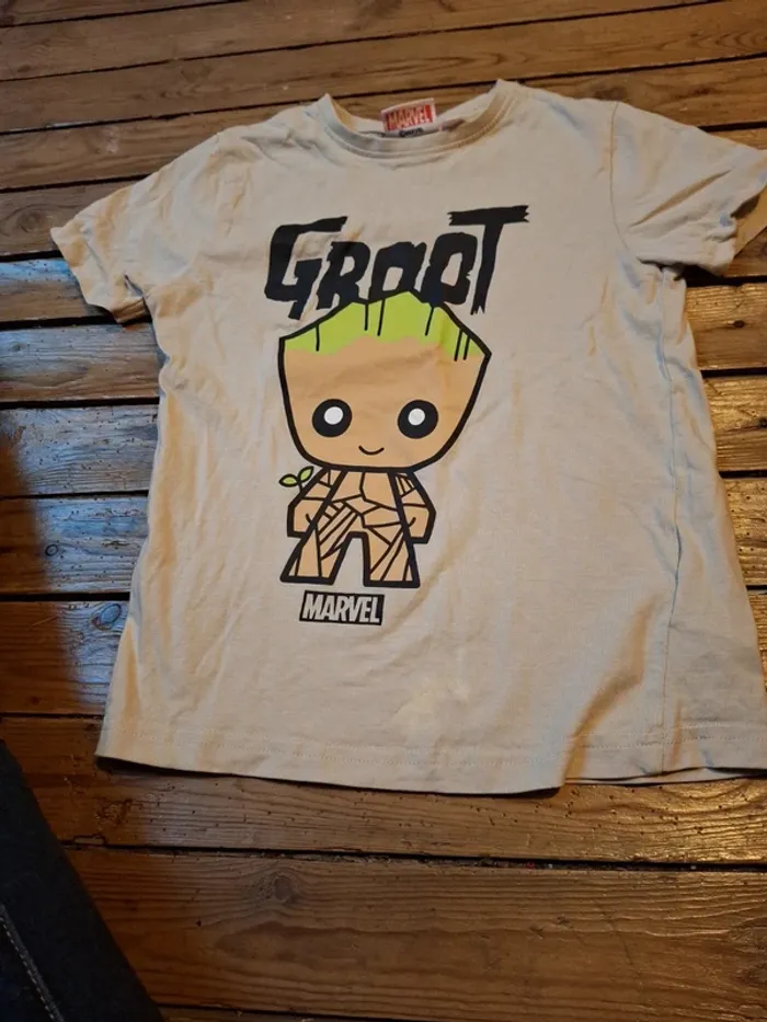 Tshirt groot taille 7/8 ans