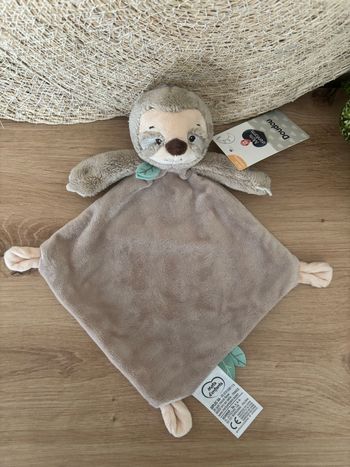 Neuf doudou plat paresseux beige feuilles vertes mots d enfants 
