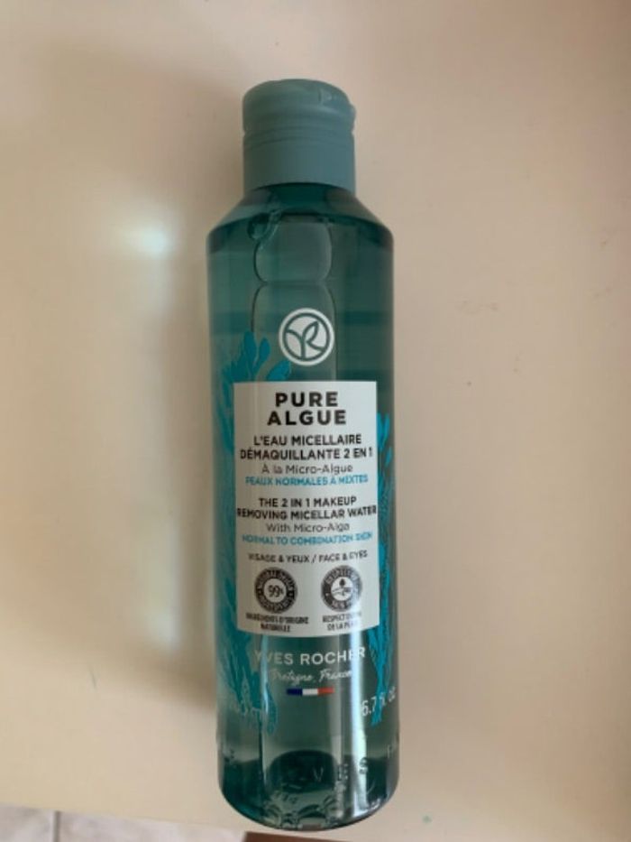 Eau micellaire pure algue  yves rocher