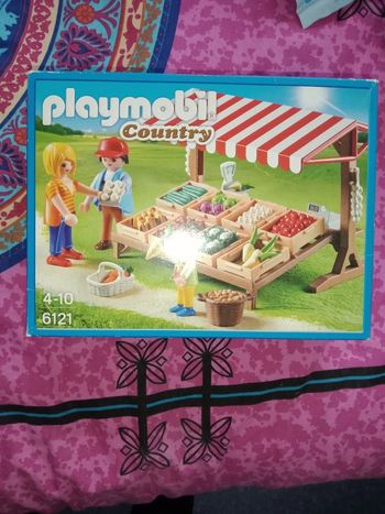 Marchand de fruits et légumes
playmobil NEUF 6121