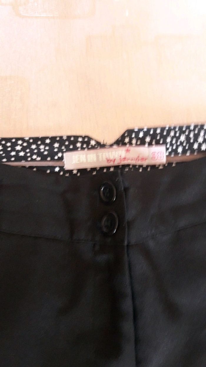 Pantalon noir de chez Jennifer - photo numéro 2